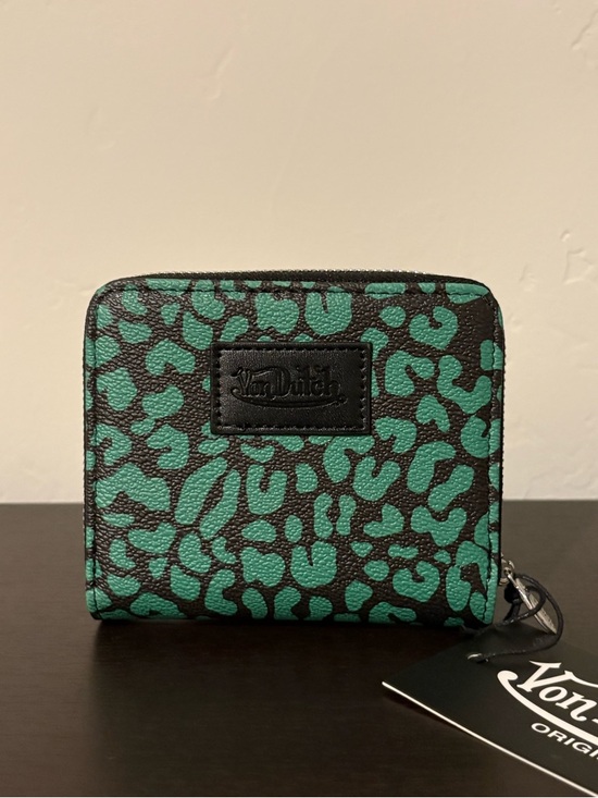 Von Dutch Handbags - Von Dutch Green Cheetah Zip Wallet